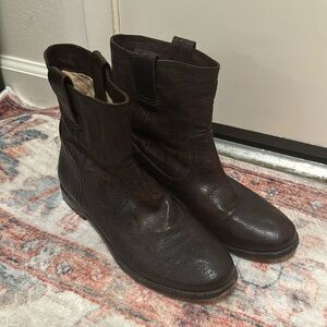 Purple Fry Boots Size 7.5 M